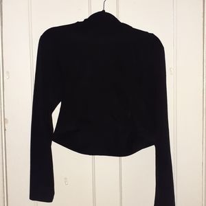 cropped hooded long sleeve shirt